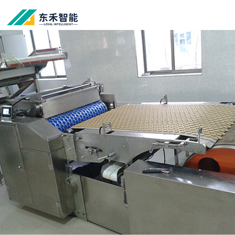 全自动杂粮饼干机：高效节能烘焙利器